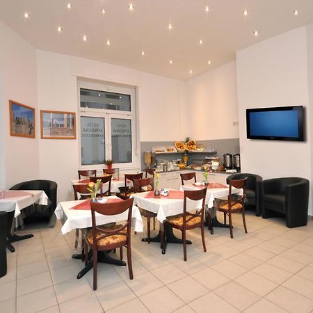 Hotel Apadana Frankfurt Frankfurt am Main Exteriör bild