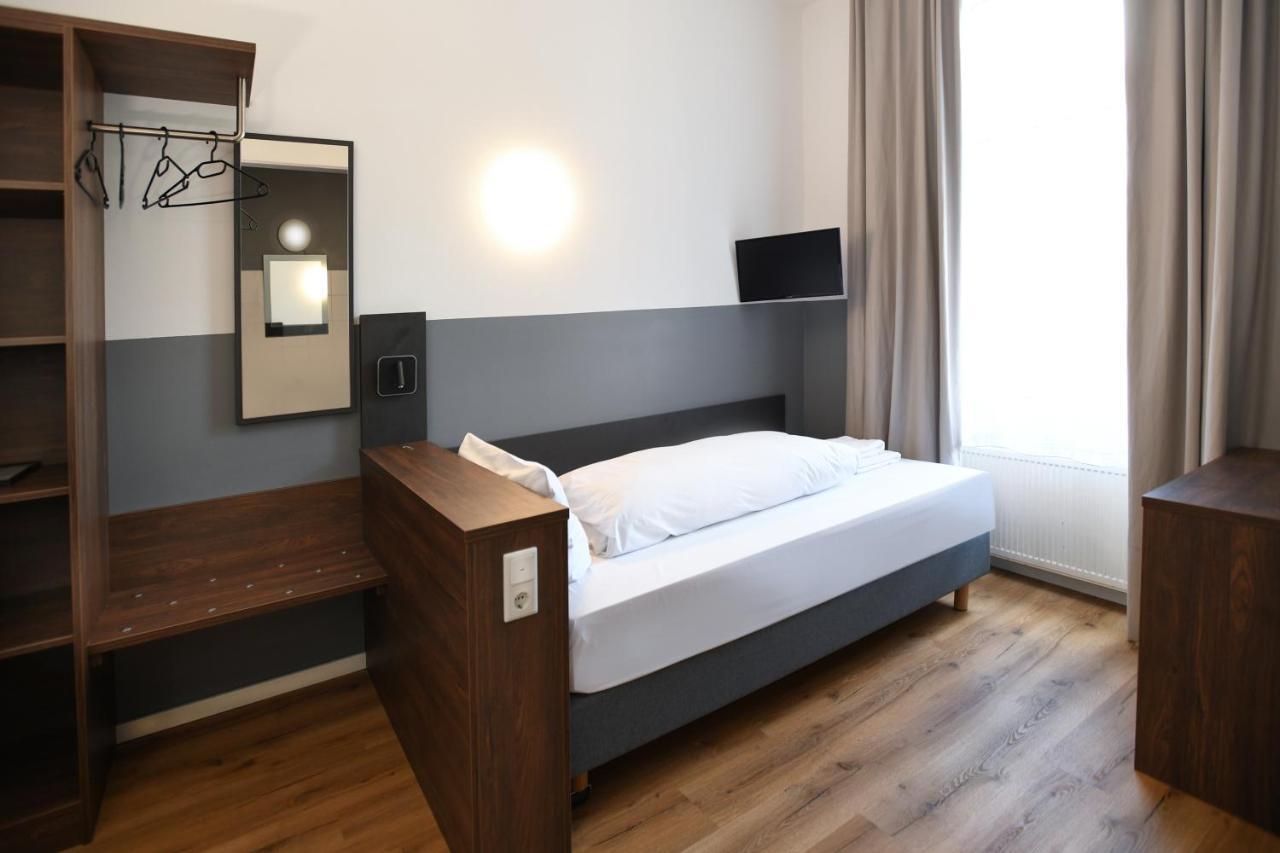 Hotel Apadana Frankfurt Frankfurt am Main Exteriör bild