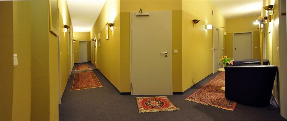 Hotel Apadana Frankfurt Frankfurt am Main Exteriör bild