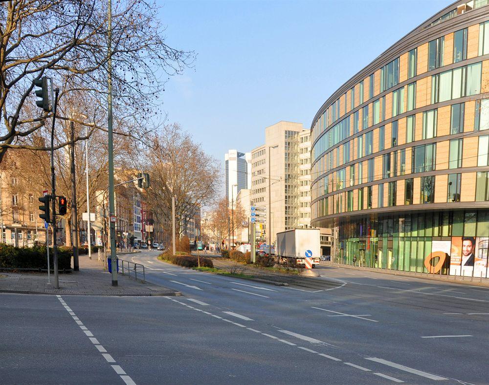 Hotel Apadana Frankfurt Frankfurt am Main Exteriör bild